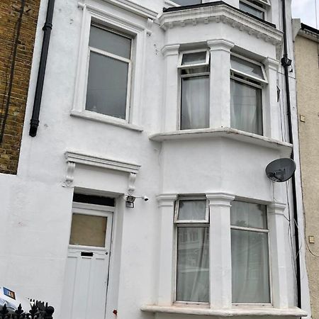 Elmdene Road Apartment London Luaran gambar