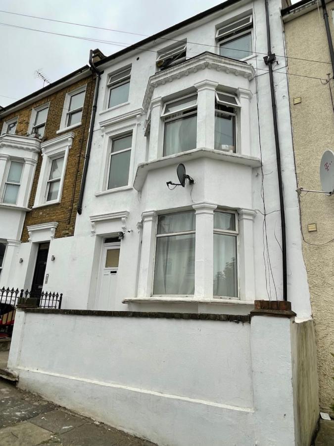 Elmdene Road Apartment London Luaran gambar